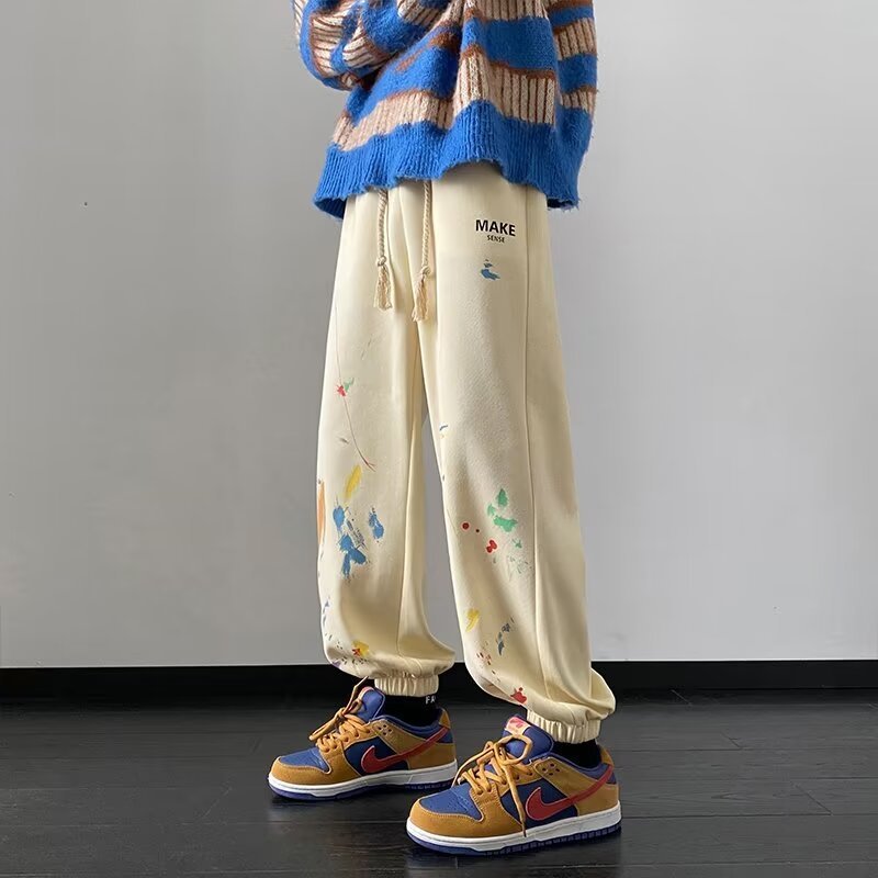 High-street Designer-style Relaxed Jogger Pants In A Cropped Length