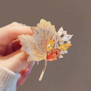 High-end Vintage Hollow-out Crystal Brooch